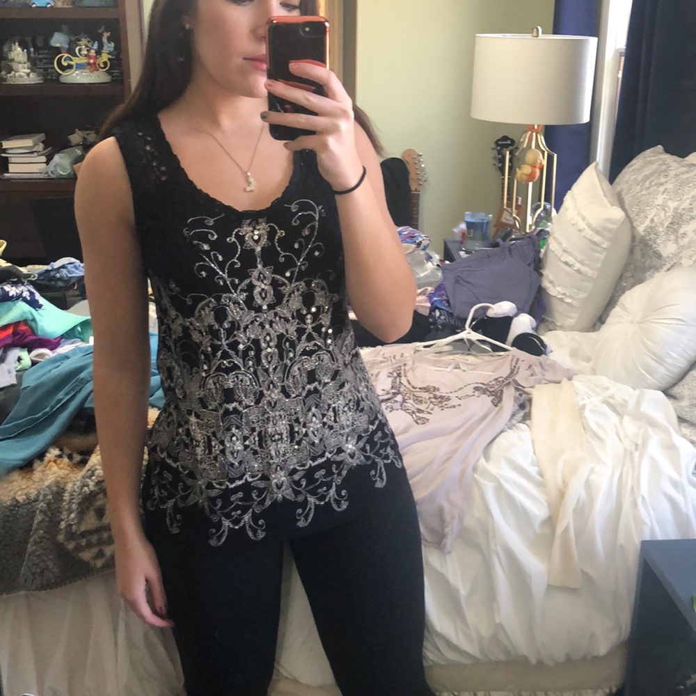 Black embroidered loose tank